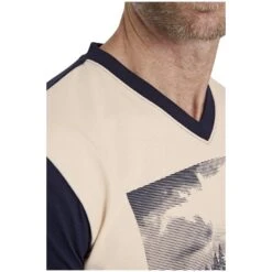 T-Shirt KISPING Wollweiß -Jan Vanderstorm server 2637