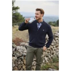 Strickjacke NORANDER Dunkelblau 12 Strickjacke NORANDER Dunkelblau -Jan Vanderstorm server 3596